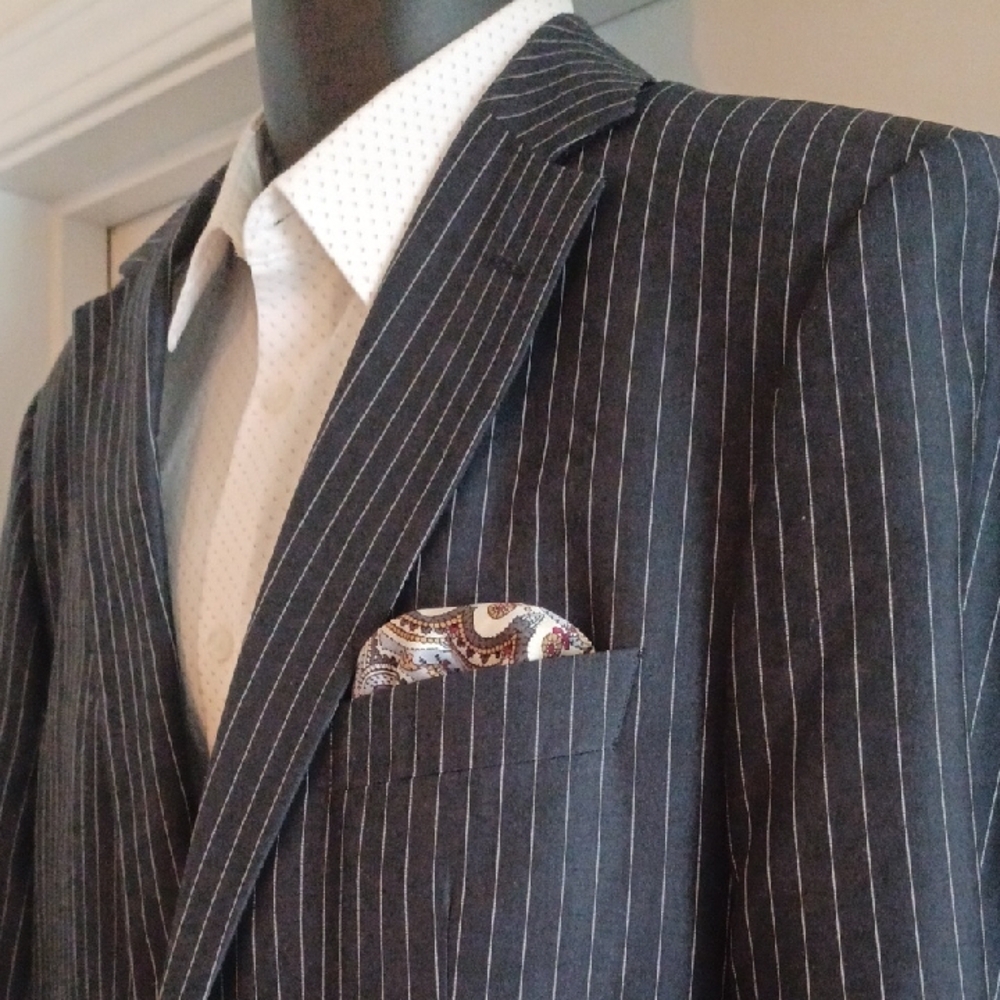 HUGO BOSS Luxe Navy Pinstripe Suit, 42L / 36W, 34L - Picture 6 of 12